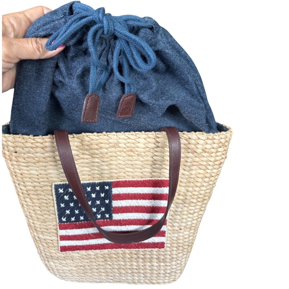 Rattan Straw American Flag Tote Bag With Chambray Blue Drawstring Liner, USA - Picture 6 of 7